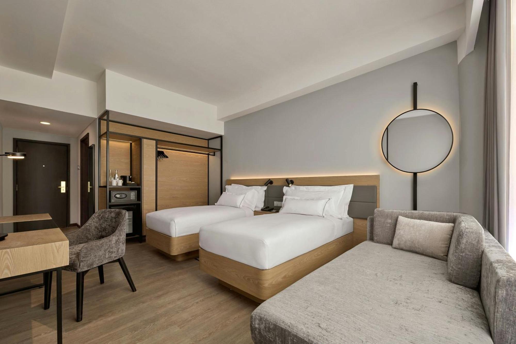 Ac Hotel By Marriott Ипох Екстериор снимка